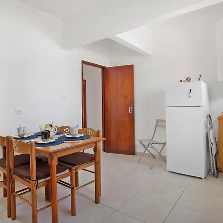 A O - Augusta Apartment